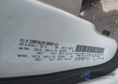 2013 Chrysler Town & Country Touring из США, поврежденный, VIN 2C4RC1BG5DR577049